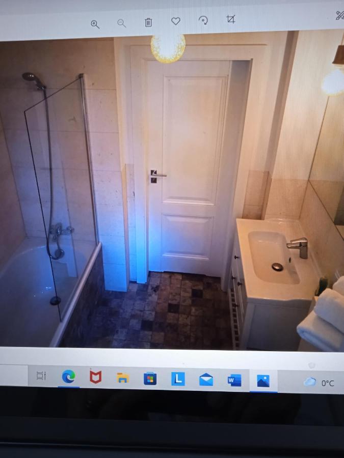 Dworek Akacja Uslugi Hotelarskie Janowiec Eksteriør billede
